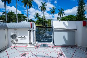 DARE TO DREAM S SIDECHICK 33ft Boston Whaler Yacht For Sale