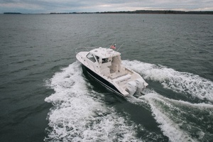 Amazing Grace 32ft Pursuit Yacht For Sale