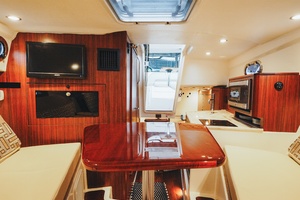 Amazing Grace 32ft Pursuit Yacht For Sale