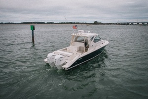 Amazing Grace 32ft Pursuit Yacht For Sale