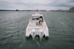 Amazing Grace 32ft Pursuit Yacht For Sale