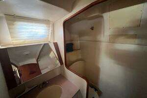 2001 Hunter 420 Passage thumbnail 20
