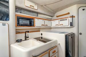 Sea Oddity 33ft Sea Ray Yacht For Sale