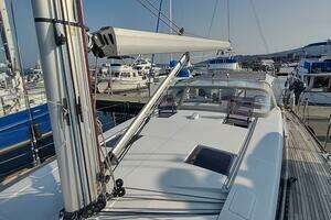 2018 Beneteau Sense 57 thumbnail 24