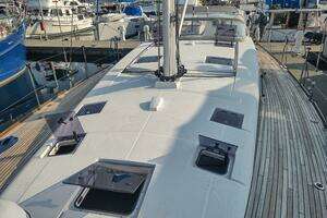 2018 Beneteau Sense 57 thumbnail 22