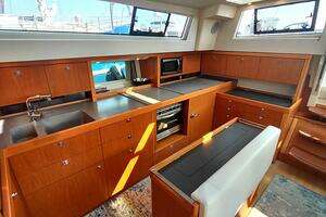 2018 Beneteau Sense 57 thumbnail 42