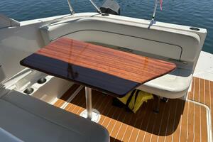 28ft Bayliner Yacht For Sale