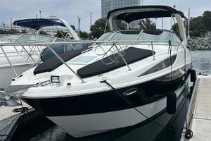 28ft Bayliner Yacht For Sale