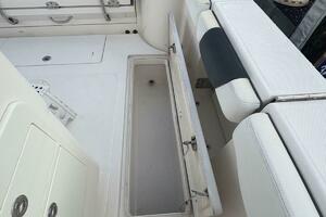 30ft Robalo Yacht For Sale
