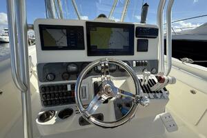 5 O Clock Somewhere 33ft Hydra Sports Yacht For Sale