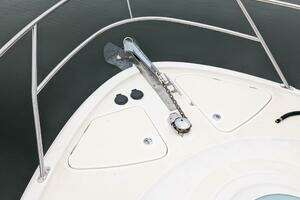 2004 Meridian 411 thumbnail 8