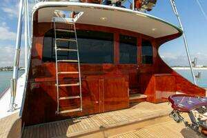 2004 Ebony Custom Sportfish 65 Convertible thumbnail 32