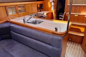WINDEPENDENCE 38ft Hunter Yacht For Sale