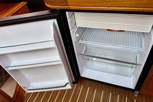 WINDEPENDENCE 38ft Hunter Yacht For Sale