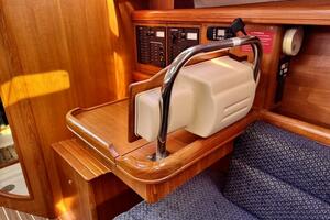 WINDEPENDENCE 38ft Hunter Yacht For Sale