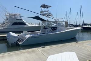 39FT (12.04M) FRONT RUNNER yacht for sale