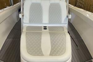 39FT (12.04M) FRONT RUNNER