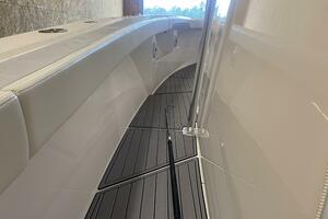 39FT (12.04M) FRONT RUNNER