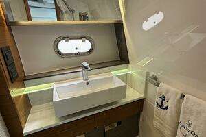 2021 Tiara Sport 43 LS thumbnail 35