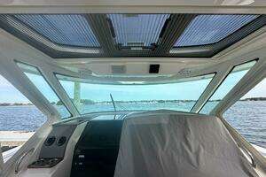 2021 Tiara Sport 43 LS thumbnail 18