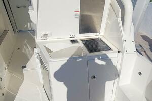 32ft Pursuit Yacht For Sale