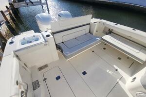 32ft Pursuit Yacht For Sale