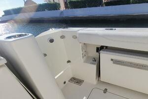 32ft Pursuit Yacht For Sale