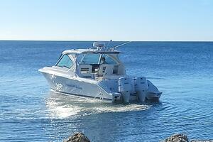 32ft Pursuit Yacht For Sale