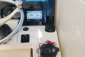 32ft Pursuit Yacht For Sale
