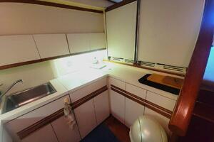 Trophy Hunter 50ft Bertram Yacht For Sale