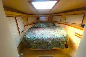 1989 Bertram 50 Convertible thumbnail 23