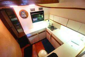 1989 Bertram 50 Convertible thumbnail 14