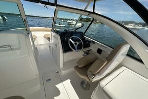 Supernova  25ft Pursuit Yacht For Sale