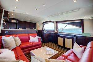 2015 Ocean Yachts 64 Convertible thumbnail 4
