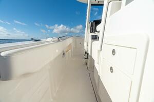 Hi Ho Silver 30ft Robalo Yacht For Sale