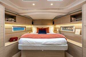 2026 Beneteau Oceanis 47 thumbnail 8