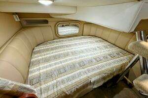2002 Rinker 342 Fiesta Vee thumbnail 28