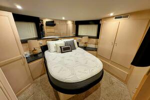 40ft Carver Yacht For Sale