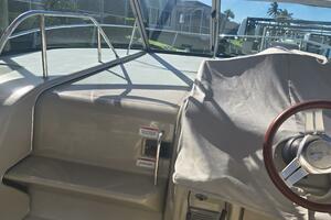 Gib N Tone 35ft Sea Ray Yacht For Sale