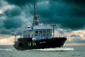 ANNE S PIERCE Worth Avenue Yachts