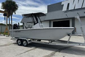 22ft Twin Vee Yacht For Sale