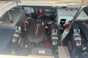 35ft Regal Yacht For Sale