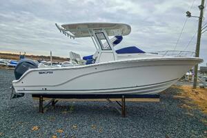 Photo 5800970 for 2026 Sea Fox 228 Commander  