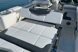 31ft Robalo Yacht For Sale