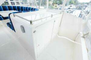 2005 Ocean Alexander Raised Pilothouse Flybridge Sedan thumbnail 30