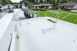 2005 Ocean Alexander Raised Pilothouse Flybridge Sedan thumbnail 31