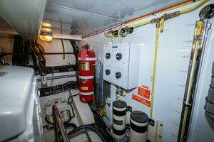 2005 Ocean Alexander Raised Pilothouse Flybridge Sedan thumbnail 55