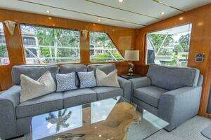 2005 Ocean Alexander Raised Pilothouse Flybridge Sedan thumbnail 6