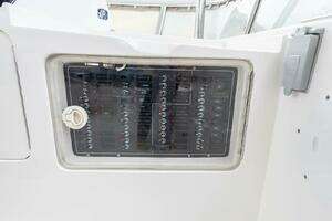 2005 Ocean Alexander Raised Pilothouse Flybridge Sedan thumbnail 27