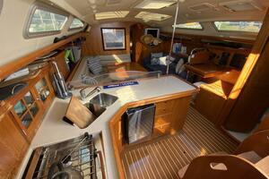 Dolce Vita 41ft Hunter Yacht For Sale